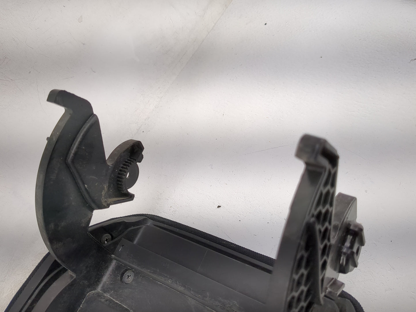 2015 Honda Cr-V Center Console Armrest Cover Lid Fits OEM Used Auto Parts - Oemusedautoparts1.com