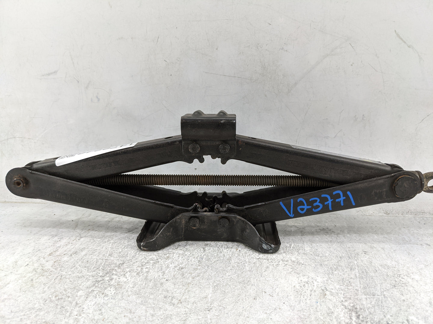 2015 Honda Cr-v Spare Scissor Car Jack Black - Oemusedautoparts1.com