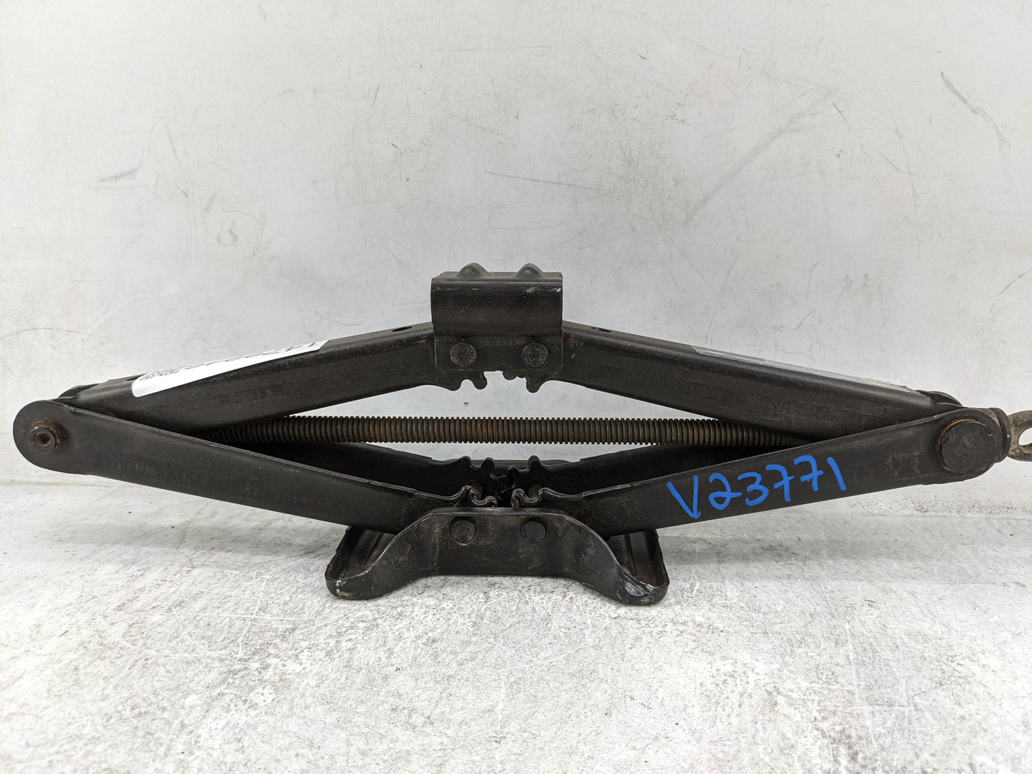 2015 Honda Cr-v Spare Scissor Car Jack Black - Oemusedautoparts1.com