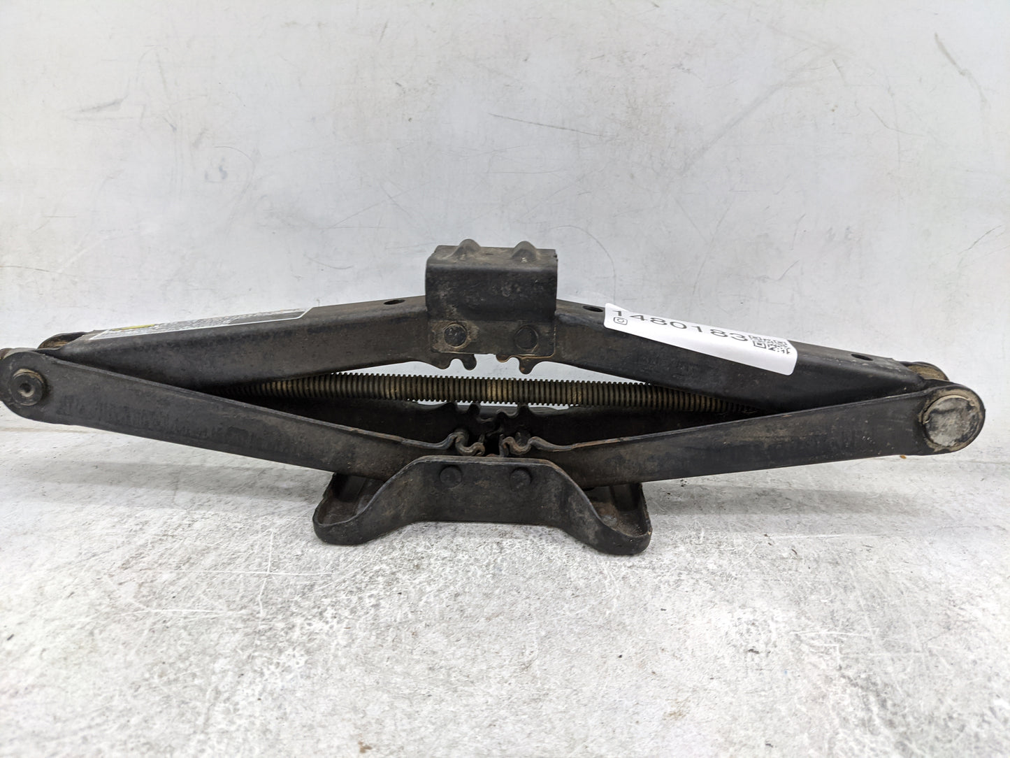 2015 Honda Cr-v Spare Scissor Car Jack 1480183 - Oemusedautoparts1.com