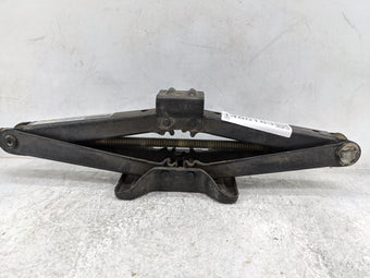 compare product 2015 Honda Cr-v Spare Scissor Car Jack 1480183