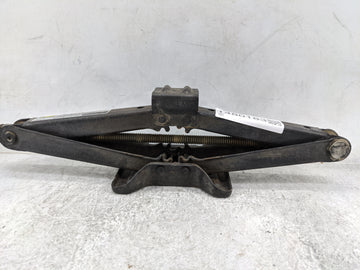 2015 Honda Cr-v Spare Scissor Car Jack 1480183 - Oemusedautoparts1.com