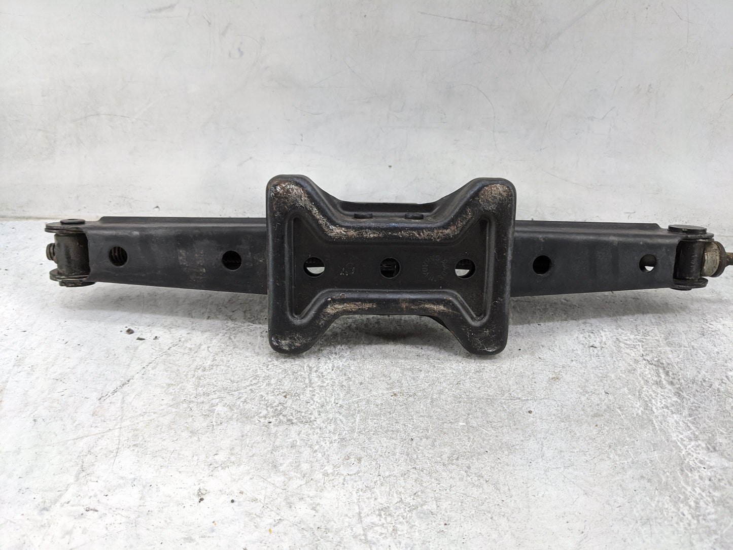 2015 Honda Cr-v Spare Scissor Car Jack 1480183 - Oemusedautoparts1.com