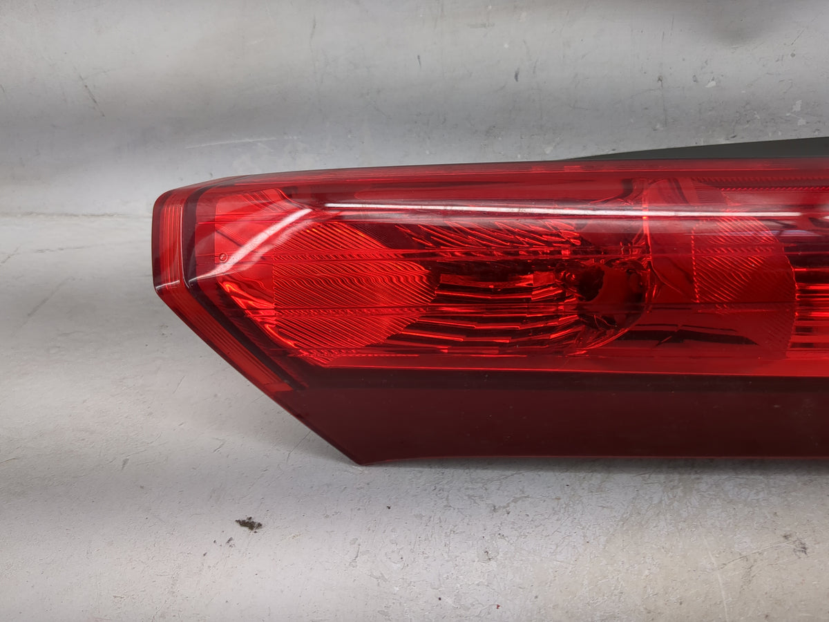2015-2016 Honda Cr-v Passenger Right Side Deck Lid Mounted Tail Light 1501959 - Oemusedautoparts1.com