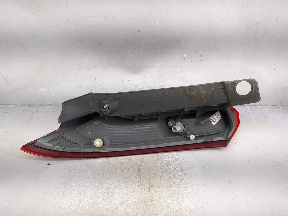 2015-2016 Honda Cr-v Passenger Right Side Deck Lid Mounted Tail Light 1501959 - Oemusedautoparts1.com