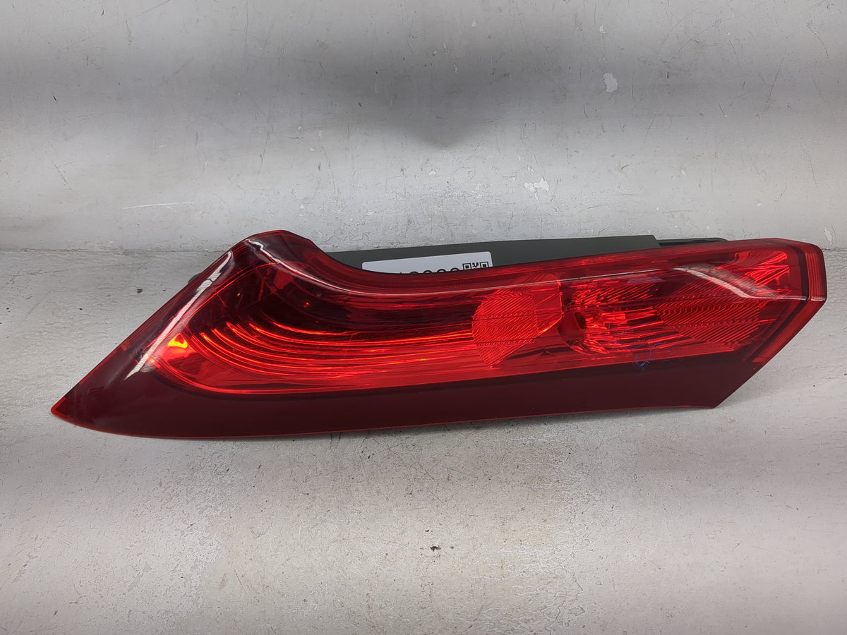 2015-2016 Honda Cr-v Passenger Right Side Deck Lid Mounted Tail Light 1512060 - Oemusedautoparts1.com