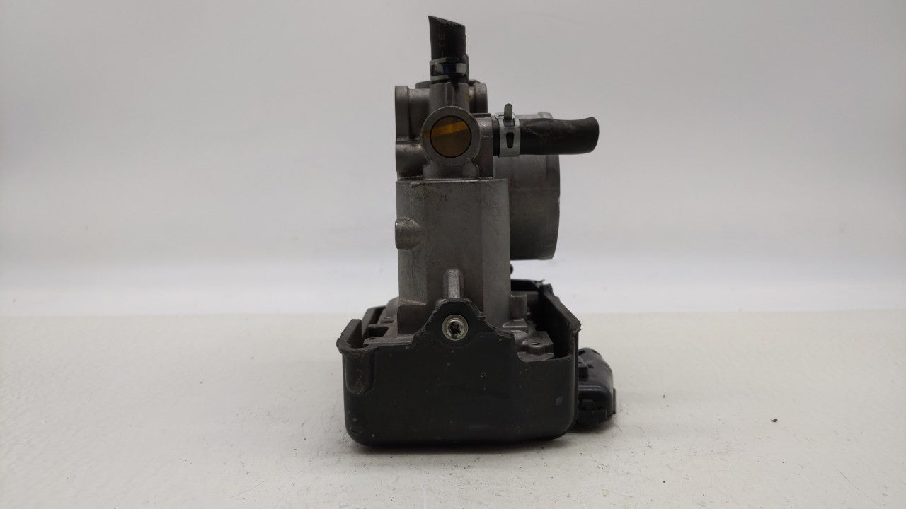 2015-2018 Honda Cr-V Throttle Body P/N:GMF4A Fits Fits 2013 2014 2015 2016 2017 2018 OEM Used Auto Parts - Oemusedautoparts1