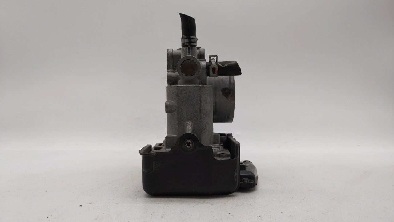 2015-2018 Honda Cr-V Throttle Body P/N:GMF4A Fits Fits 2013 2014 2015 2016 2017 2018 OEM Used Auto Parts - Oemusedautoparts1