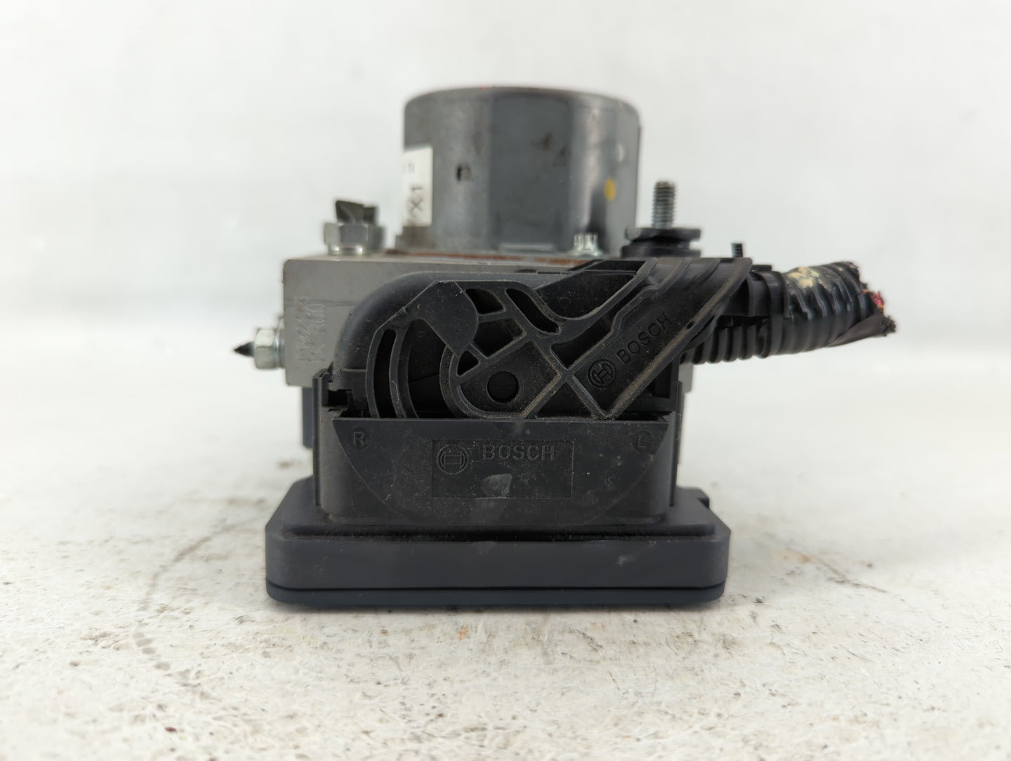 2015-2016 Honda Cr-V ABS Pump Control Module Replacement P/N:57110-T1X-A130-M1 Fits Fits 2015 2016 OEM Used Auto Parts - Oem