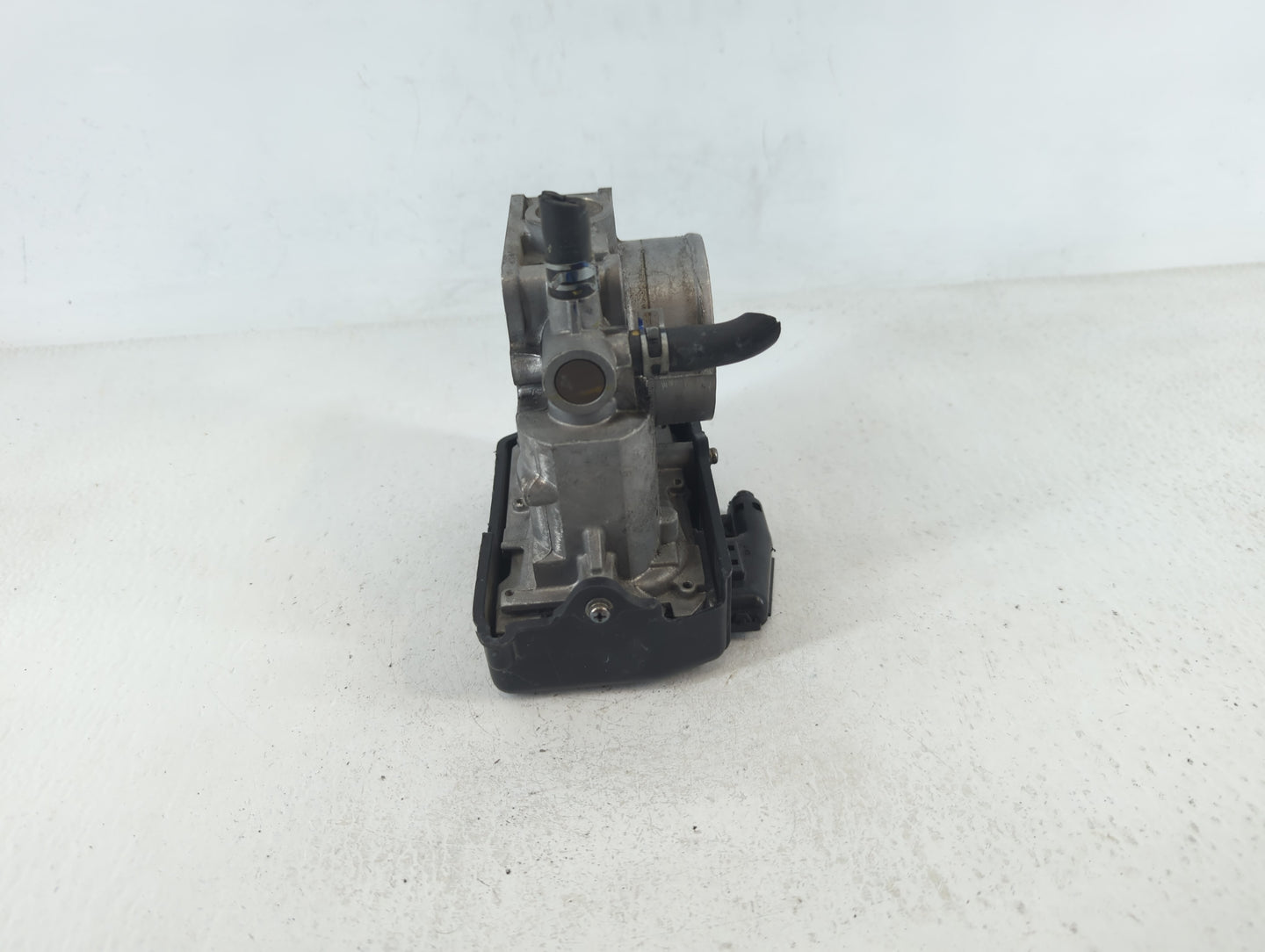 2015-2019 Honda Cr-V Throttle Body P/N:M150527 GMF4A Fits Fits 2013 2014 2015 2016 2017 2018 2019 2020 2021 2022 OEM Used Au