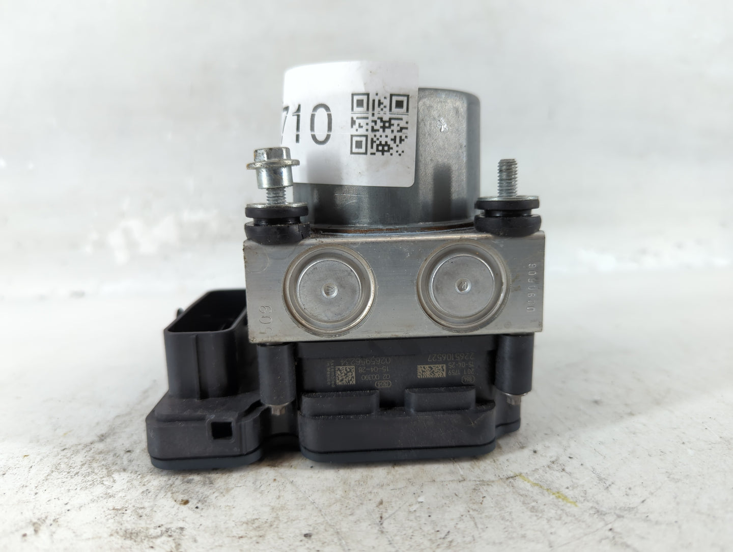 2015-2016 Honda Cr-V ABS Pump Control Module Replacement P/N:57110-11X Fits Fits 2015 2016 OEM Used Auto Parts - Oemusedauto