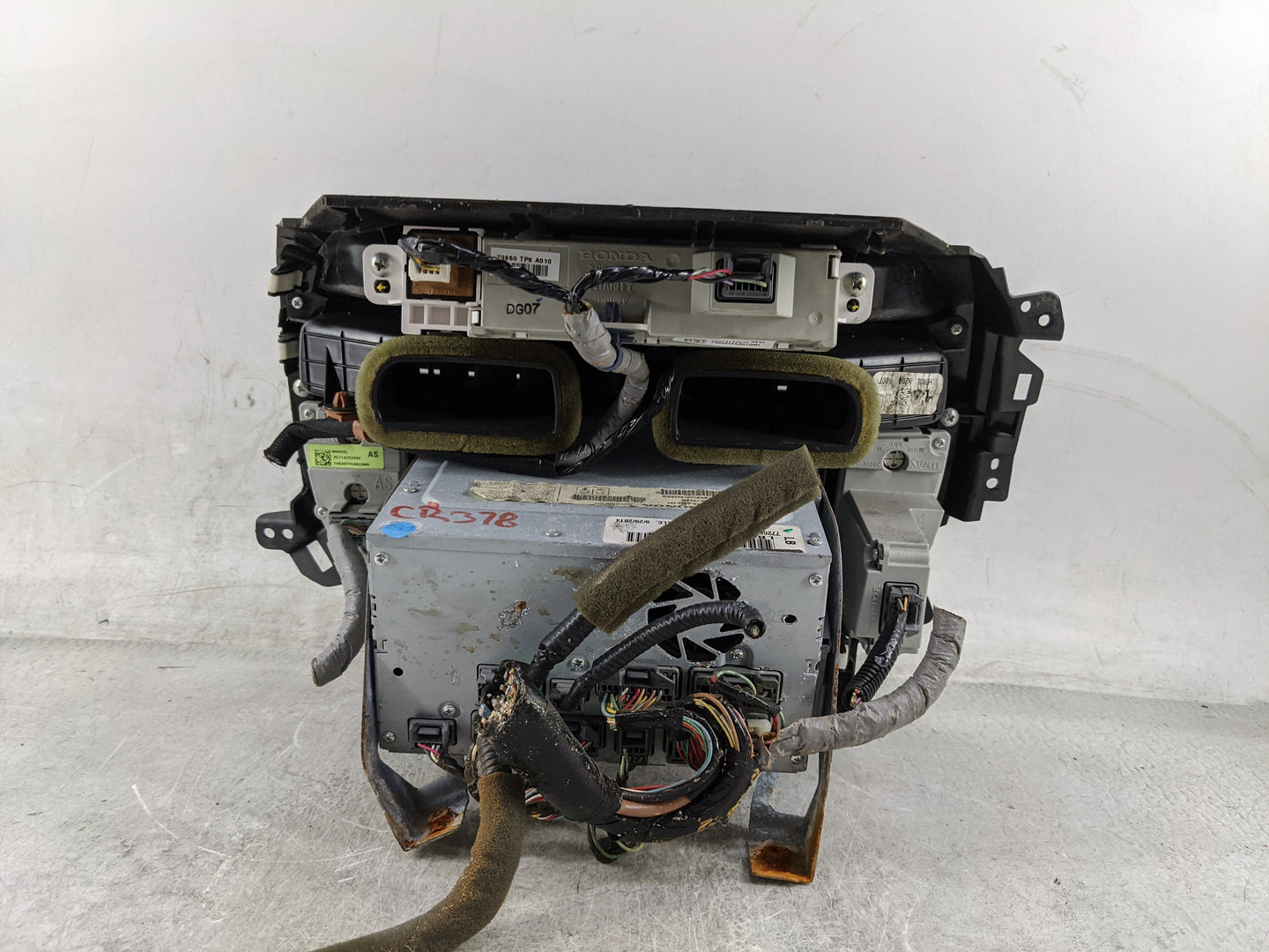 2013-2015 Honda Crosstour Radio AM FM Cd Player Receiver Replacement P/N:39540-TP6-A310-M1 77260TP6A310 Fits Fits 2013 2014 