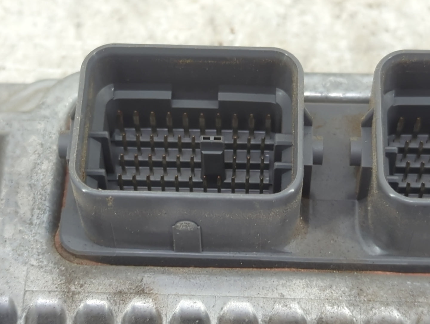 2015 Honda Crv PCM Engine Control Computer ECU ECM PCU OEM P/N:37820-5LA-A52 G561-130241 Fits OEM Used Auto Parts - Oemuseda