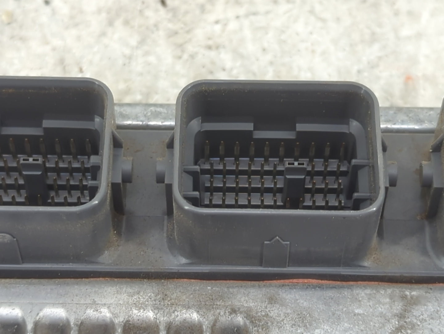 2015 Honda Crv PCM Engine Control Computer ECU ECM PCU OEM P/N:37820-5LA-A52 G561-130241 Fits OEM Used Auto Parts - Oemuseda