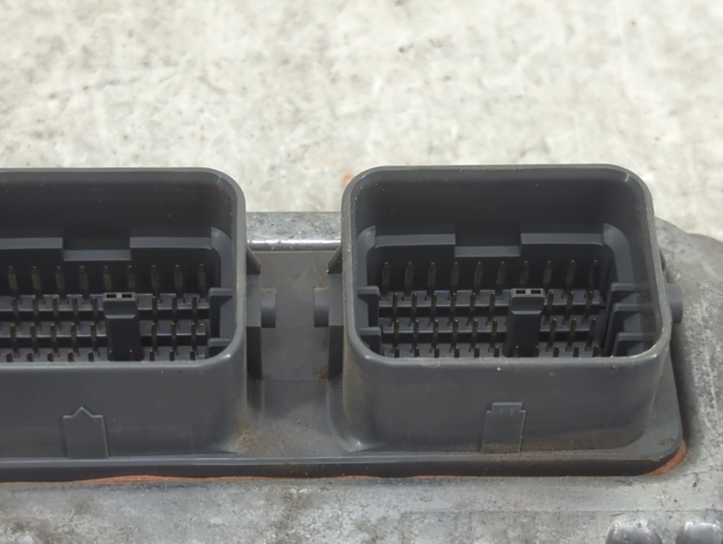 2015 Honda Crv PCM Engine Control Computer ECU ECM PCU OEM P/N:37820-5LA-A52 G561-130241 Fits OEM Used Auto Parts - Oemuseda