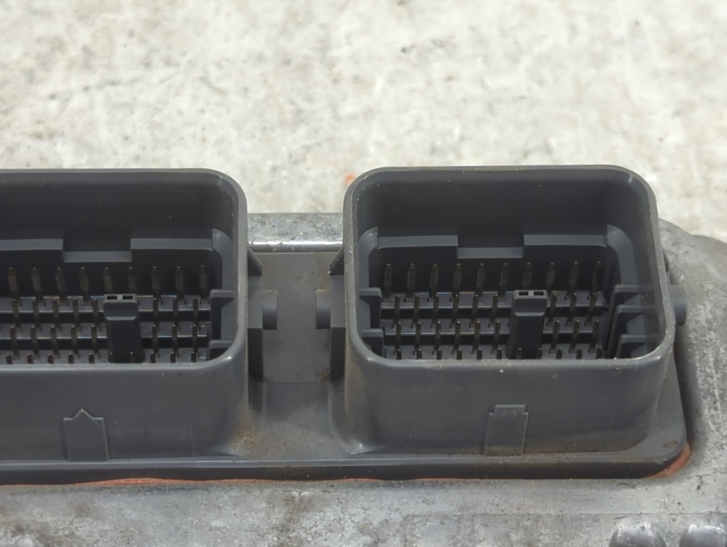 2015 Honda Crv PCM Engine Control Computer ECU ECM PCU OEM P/N:37820-5LA-A52 G561-130241 Fits OEM Used Auto Parts - Oemuseda
