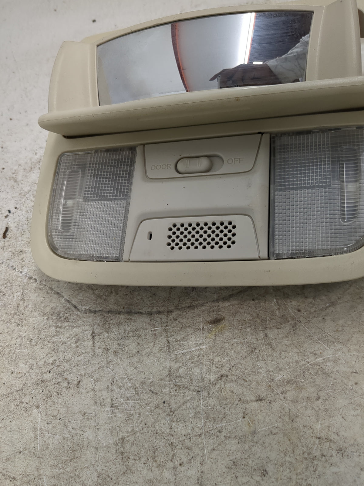 Honda Crv Overhead Roof Console Tan 1516098 - Oemusedautoparts1.com