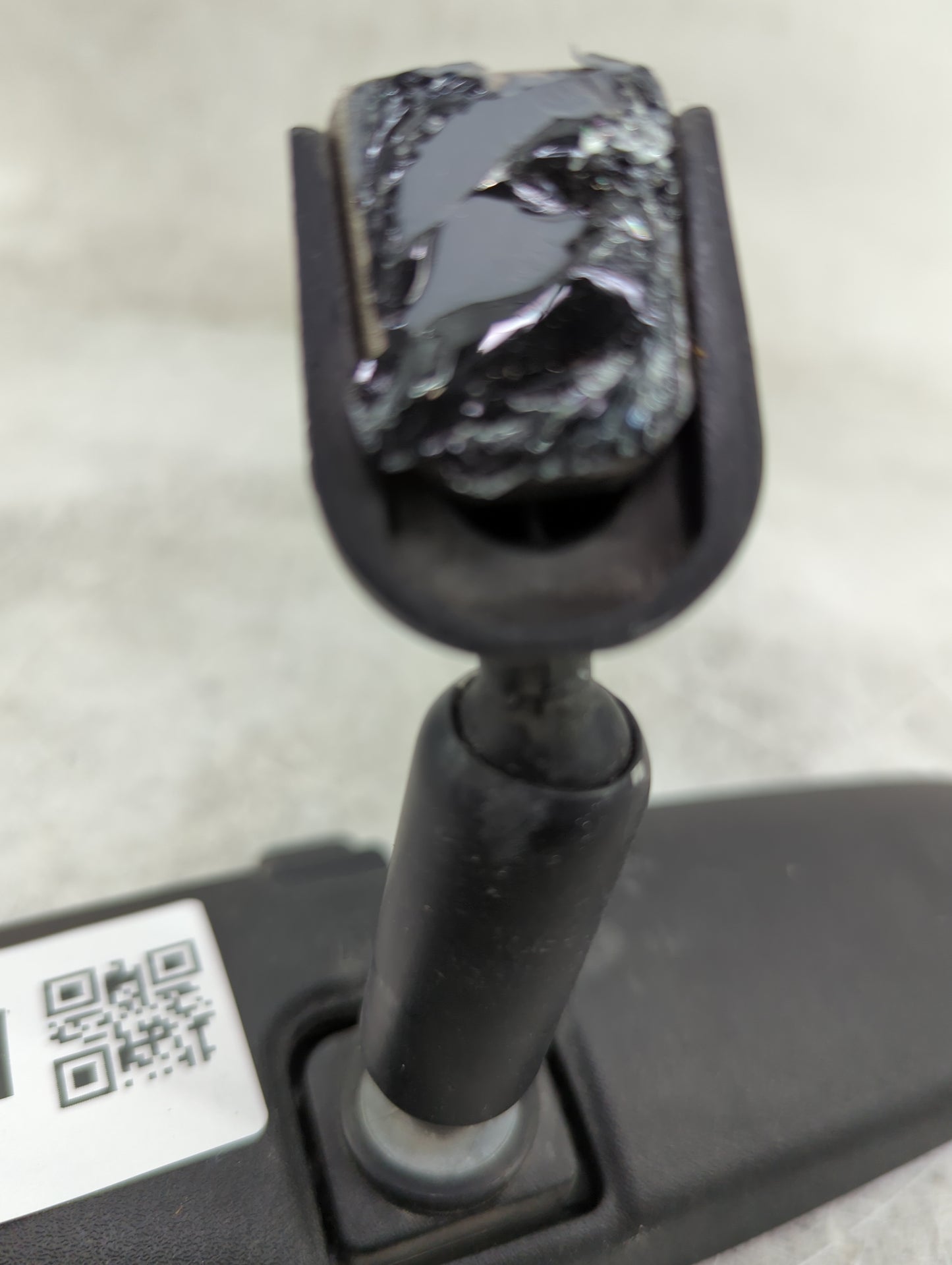 2003-2011 Honda Element Interior Rear View Mirror Replacement OEM P/N:015617 Fits OEM Used Auto Parts - Oemusedautoparts1.co