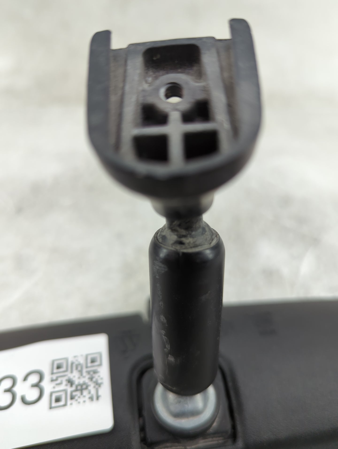2003-2011 Honda Element Interior Rear View Mirror Replacement OEM P/N:045617 015617 Fits OEM Used Auto Parts - Oemusedautopa