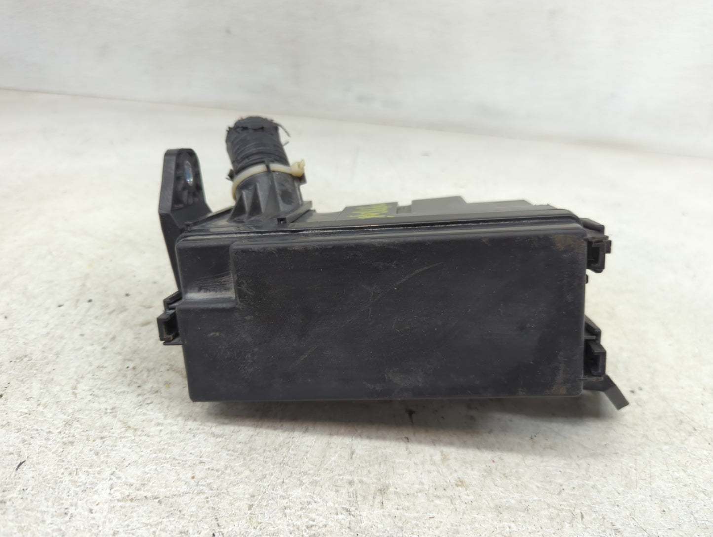 2015-2017 Honda Fit Fusebox Fuse Box Panel Relay Module Fits Fits 2015 2016 2017 OEM Used Auto Parts - Oemusedautoparts1.com