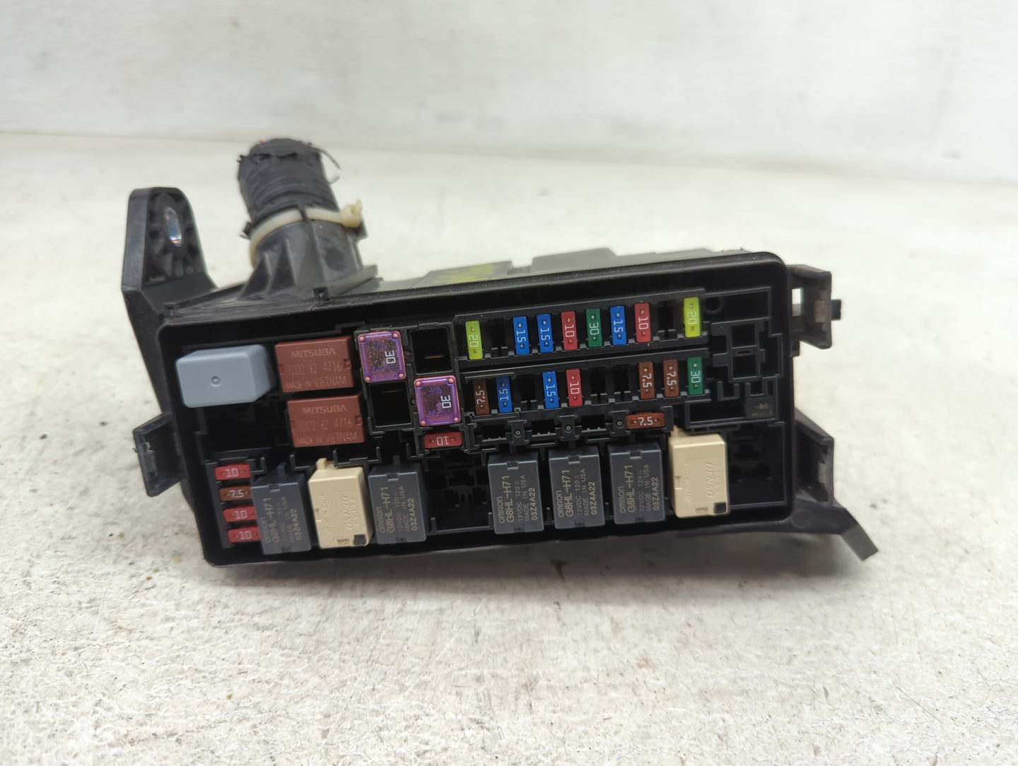 2015-2017 Honda Fit Fusebox Fuse Box Panel Relay Module Fits Fits 2015 2016 2017 OEM Used Auto Parts - Oemusedautoparts1.com