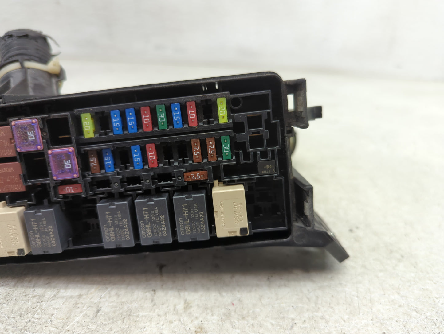 2015-2017 Honda Fit Fusebox Fuse Box Panel Relay Module Fits Fits 2015 2016 2017 OEM Used Auto Parts - Oemusedautoparts1.com