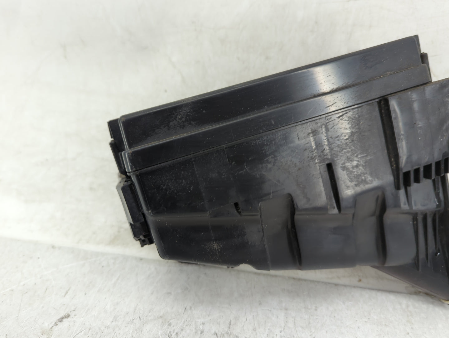 2015-2016 Honda Fit Fusebox Fuse Box Panel Relay Module Fits Fits 2015 2016 OEM Used Auto Parts - Oemusedautoparts1.com