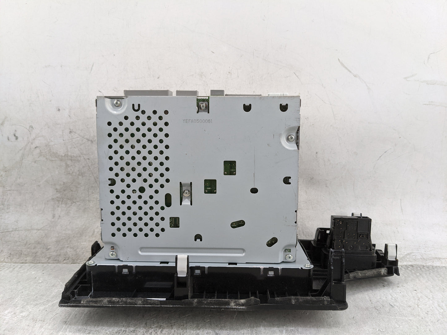 2015-2019 Honda Fit Radio AM FM Cd Player Receiver Replacement P/N:39100-T5R-A712-M1 CV-VH03E0GX Fits OEM Used Auto Parts - 