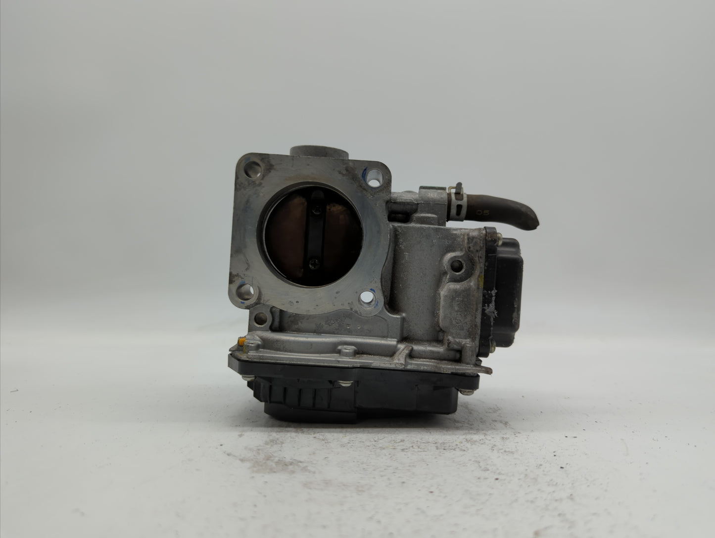 2015-2017 Honda Fit Throttle Body P/N:GMG1C GMG1A Fits Fits 2015 2016 2017 OEM Used Auto Parts - Oemusedautoparts1.com