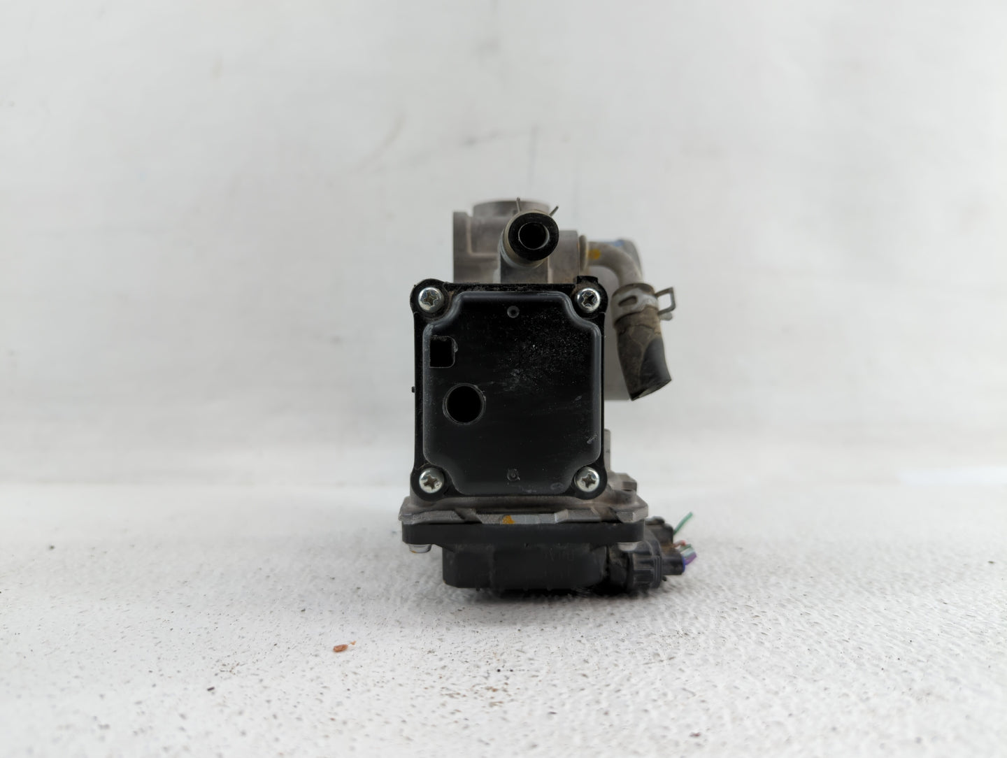 2015-2017 Honda Fit Throttle Body P/N:GMG1C GMG1A Fits Fits 2015 2016 2017 OEM Used Auto Parts - Oemusedautoparts1.com