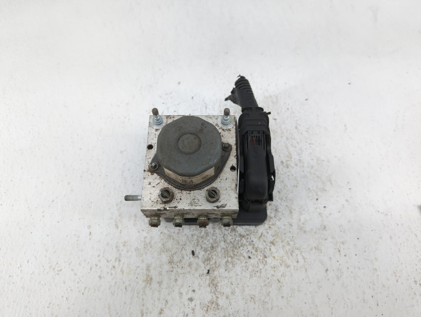 2015-2016 Honda Fit ABS Pump Control Module Replacement P/N:57110-T5R-A012-M1 57110-T5R-A020-M1 Fits Fits 2015 2016 OEM Used