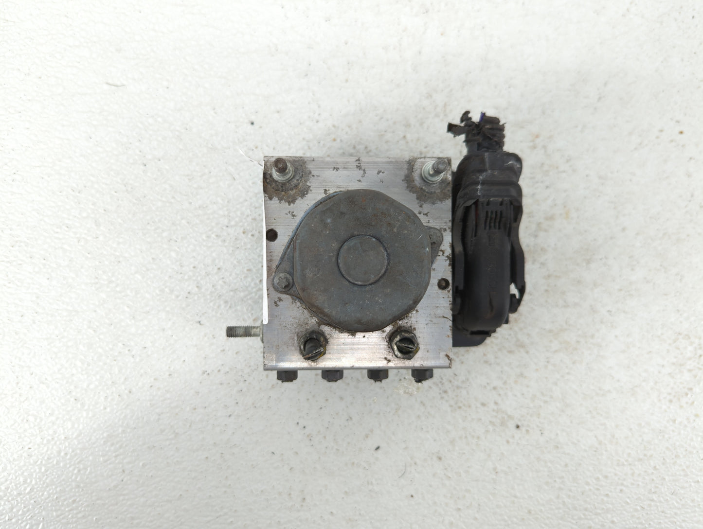 2015-2016 Honda Fit ABS Pump Control Module Replacement P/N:57110-T5R-A020-M1 57110-T5R-A012-M1 Fits Fits 2015 2016 OEM Used