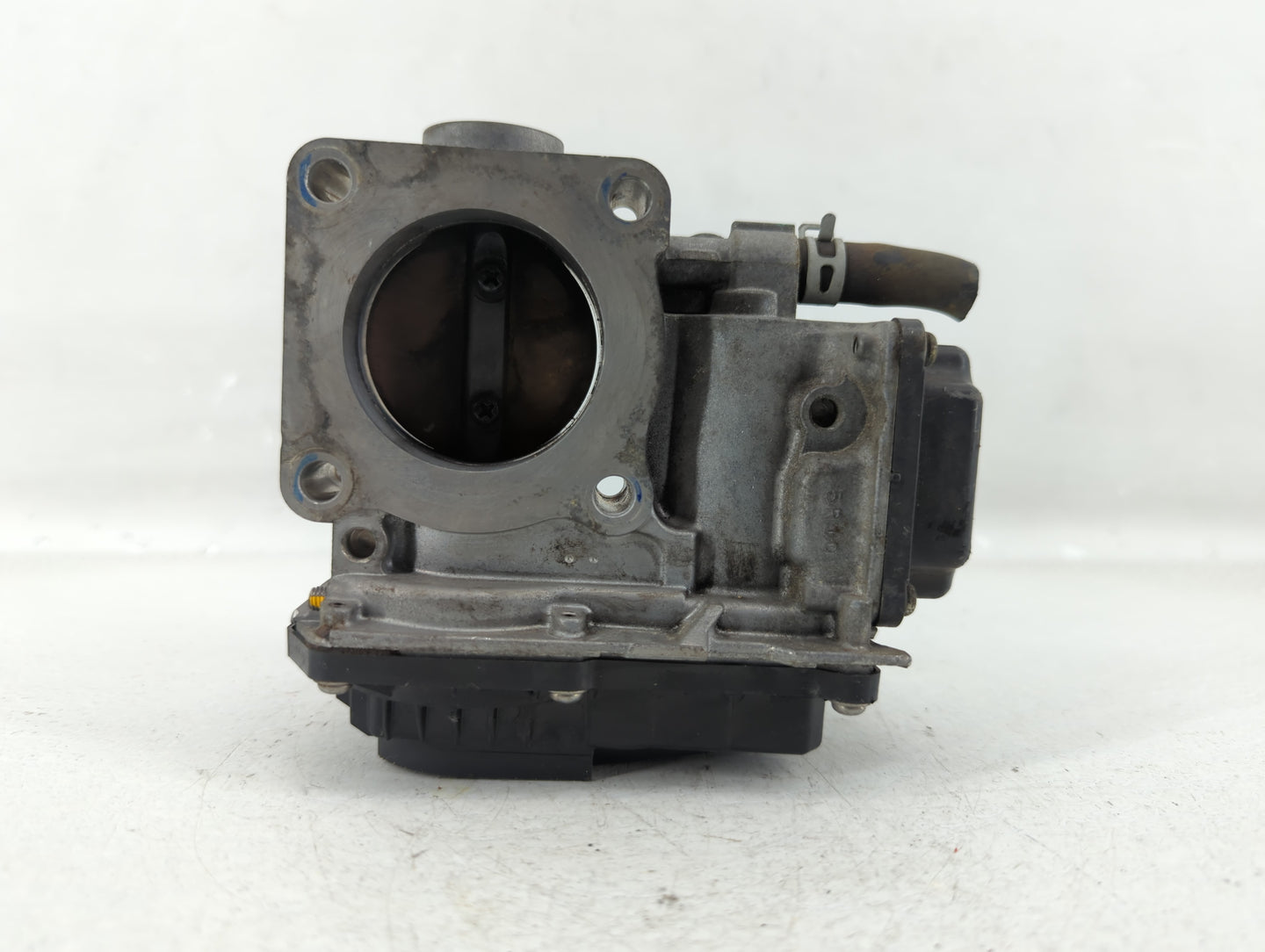 2015-2020 Honda Fit Throttle Body P/N:GMG1A 60523, GMG1C M40805 Fits Fits 2015 2016 2017 2018 2019 2020 OEM Used Auto Parts 