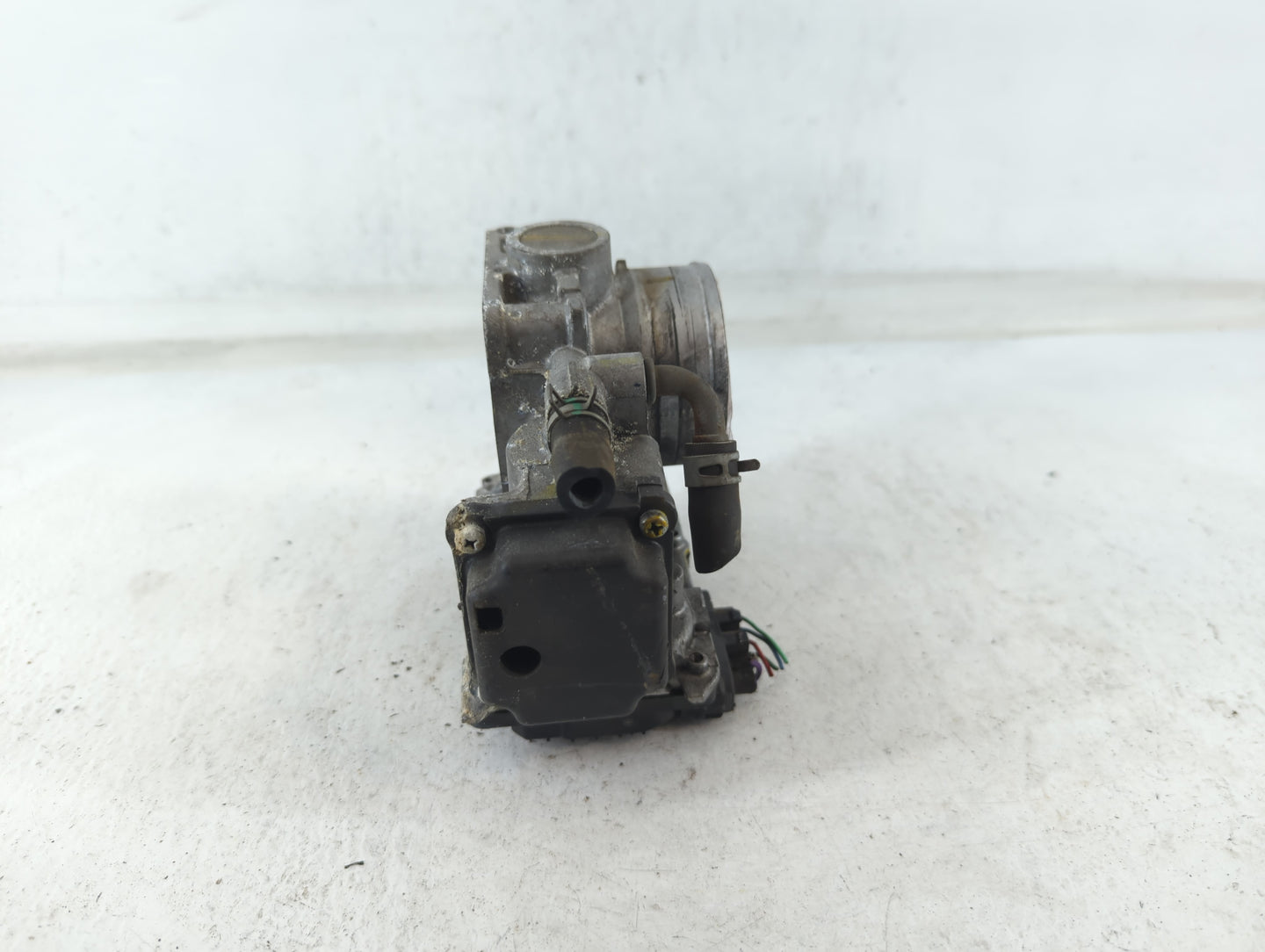 2015-2020 Honda Fit Throttle Body P/N:GMC1C M171007, 314454 Fits Fits 2015 2016 2017 2018 2019 2020 OEM Used Auto Parts - Oe