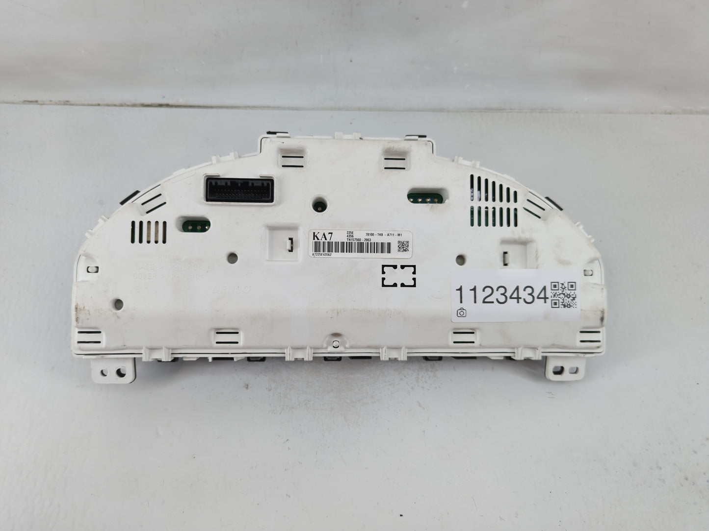 2014-2017 Honda Odyssey Instrument Cluster Speedometer Gauges P/N:78100-TK8-A711-M1 Fits Fits 2014 2015 2016 2017 OEM Used A