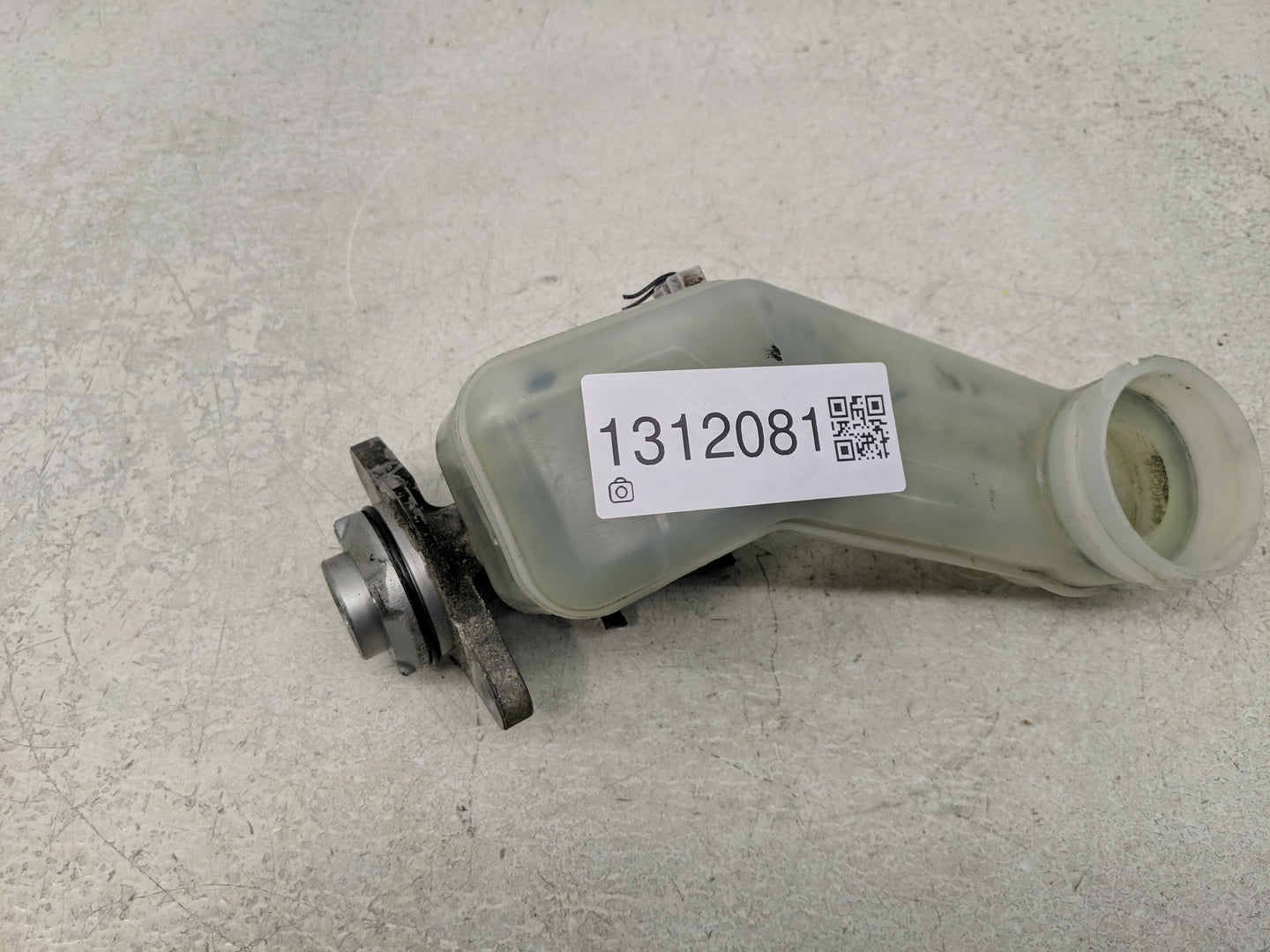 2011-2017 Honda Odyssey Brake Master Cylinder - Oemusedautoparts1.com