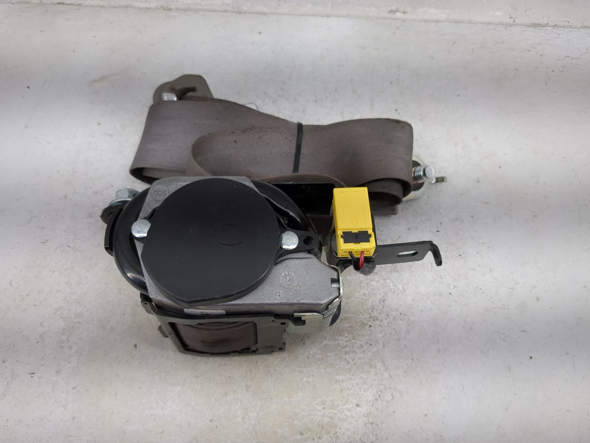 2011-2017 Honda Odyssey Passenger Right Seat Belt Front Retractor - Oemusedautoparts1.com