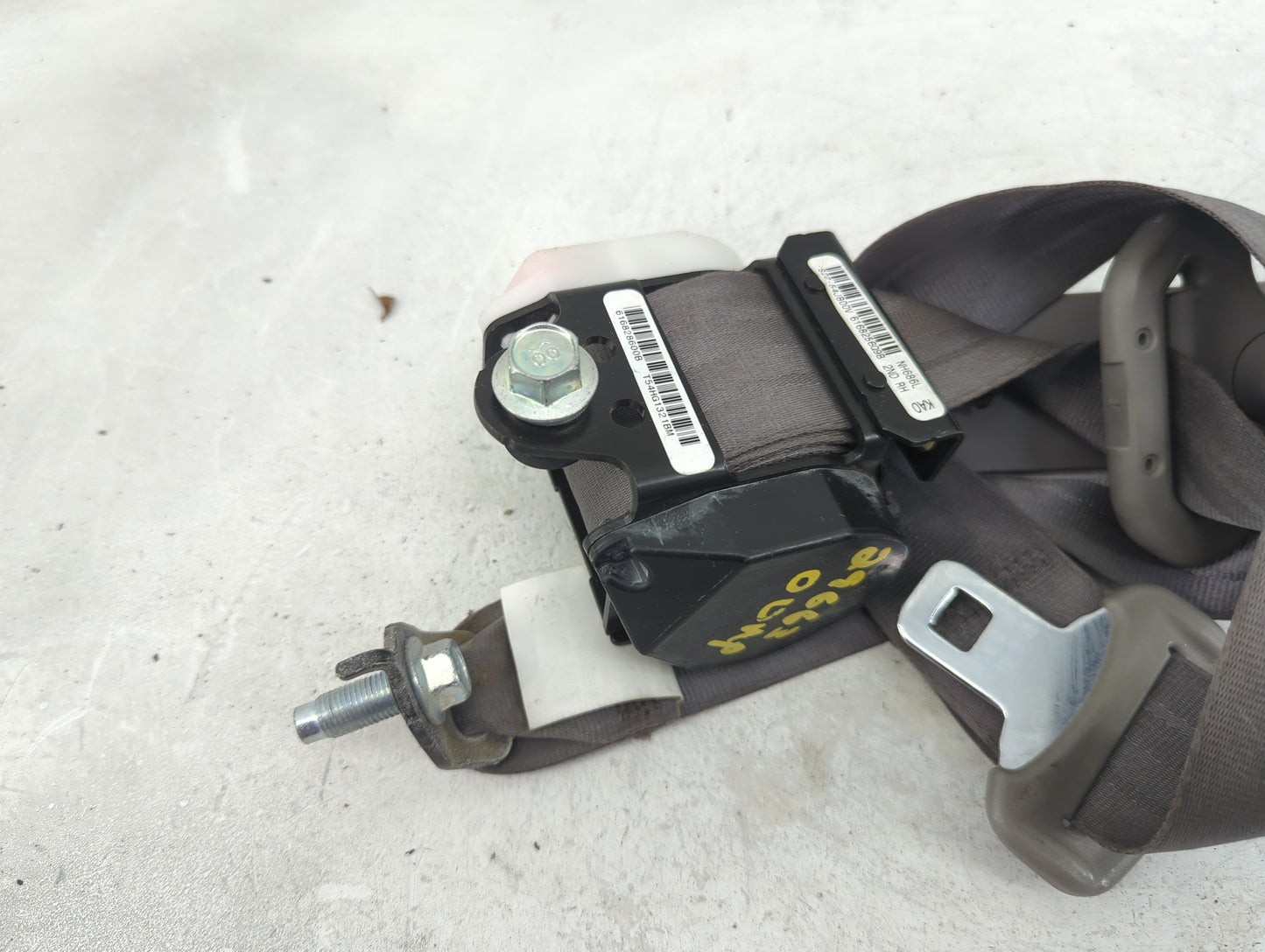 2015 Honda Odyssey Passenger Rear Seatbelt Buckle - Oemusedautoparts1.com