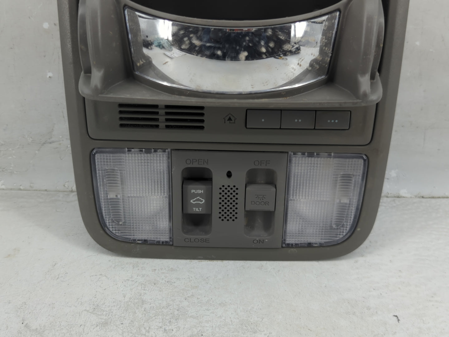 2015 Honda Odyssey Overhead Roof Console - Oemusedautoparts1.com
