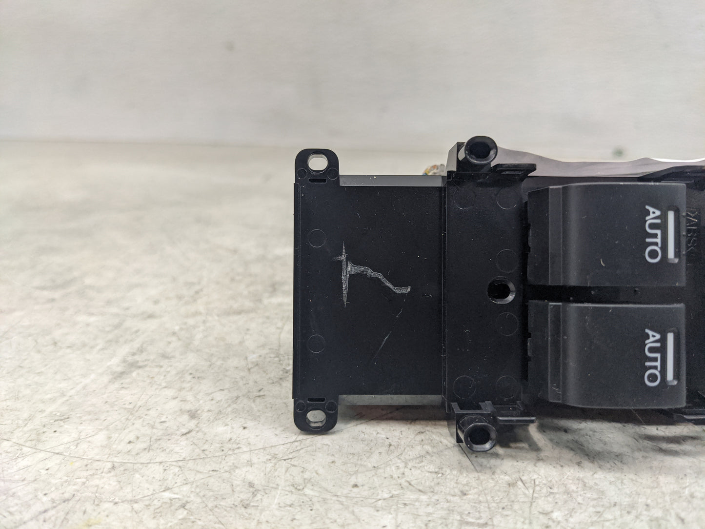 2011-2017 Honda Odyssey Master Power Window Switch Replacement Driver Side Left P/N:35750-TE0-A32 35750TK8A410M1 Fits OEM Us