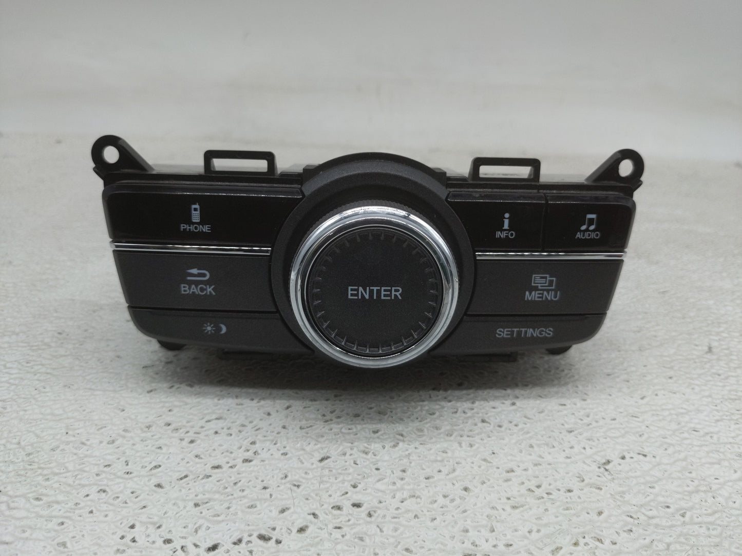 2014-2017 Honda Odyssey Radio Control Panel - Oemusedautoparts1.com