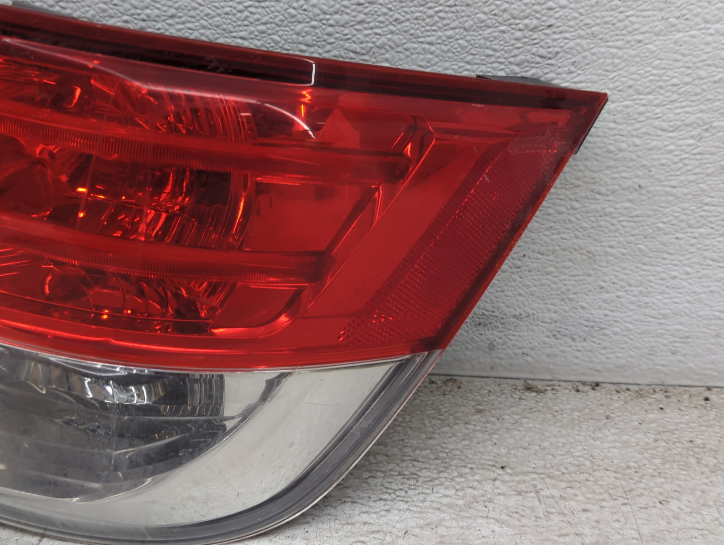 2014-2017 Honda Odyssey Tail Light Assembly Passenger Right OEM P/N:949 314 Fits Fits 2014 2015 2016 2017 OEM Used Auto Part