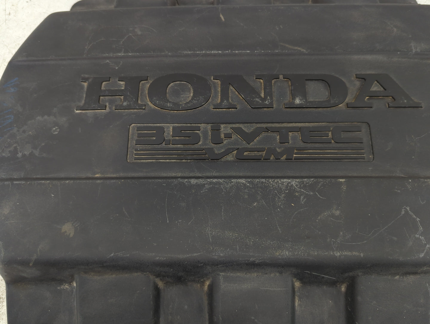 2015 Honda Odyssey Engine Cover - Oemusedautoparts1.com