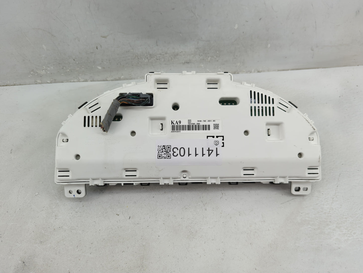 2014-2017 Honda Odyssey Instrument Cluster Speedometer Gauges P/N:78100-TK8-A911-M1 Fits Fits 2014 2015 2016 2017 OEM Used A