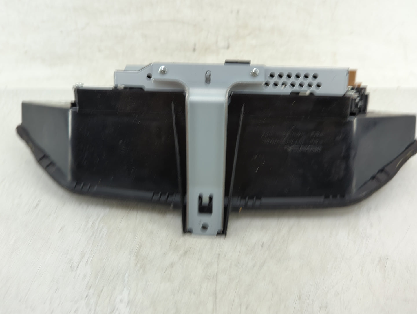 2014-2017 Honda Odyssey Information Display Screen - Oemusedautoparts1.com