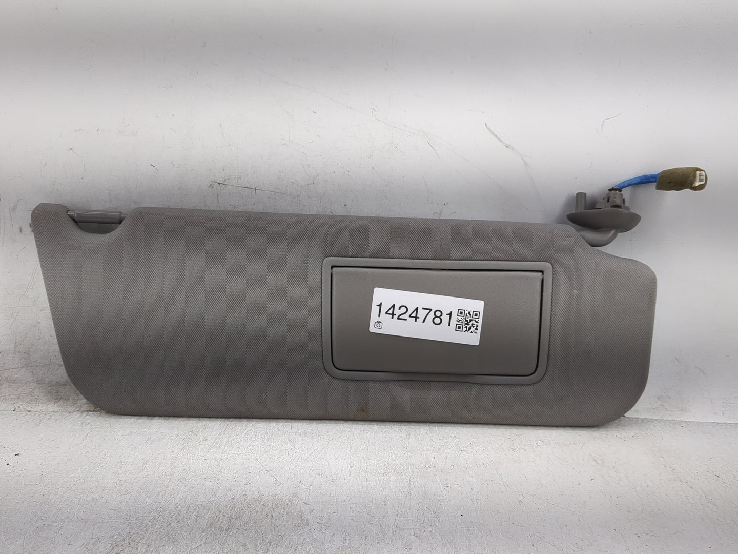 2011-2017 Honda Odyssey Sun Visor Shade Replacement Passenger Right Mirror Fits Fits 2011 2012 2013 2014 2015 2016 2017 OEM 