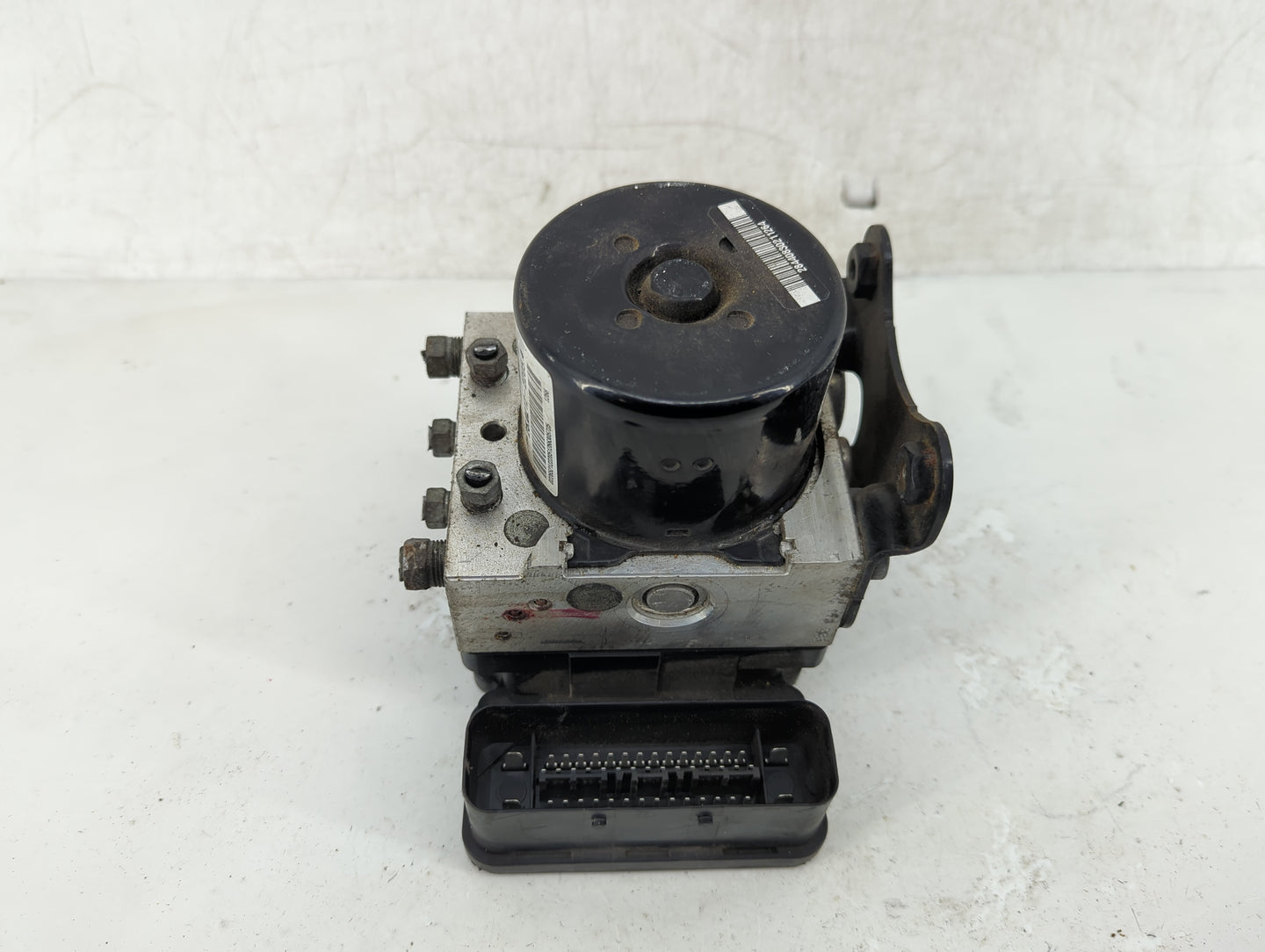 2014-2017 Honda Odyssey ABS Pump Control Module Replacement P/N:57110-TK8-A620-M1 Fits Fits 2014 2015 2016 2017 OEM Used Aut