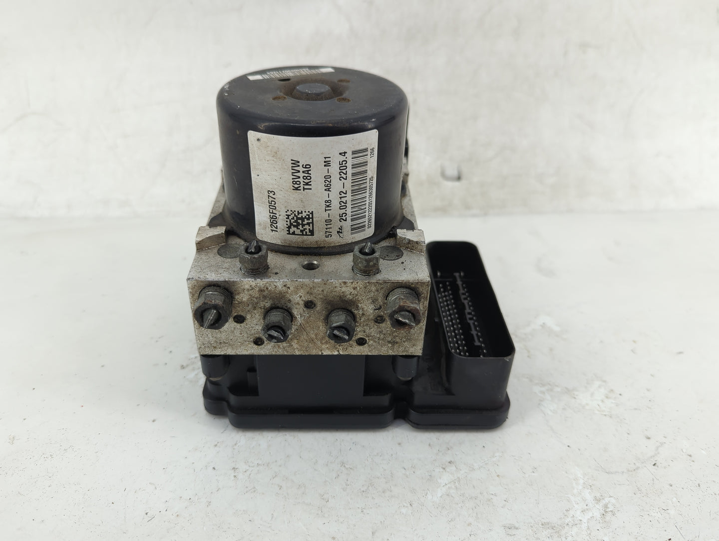 2014-2017 Honda Odyssey ABS Pump Control Module Replacement P/N:57110-TK8-A620-M1 Fits Fits 2014 2015 2016 2017 OEM Used Aut