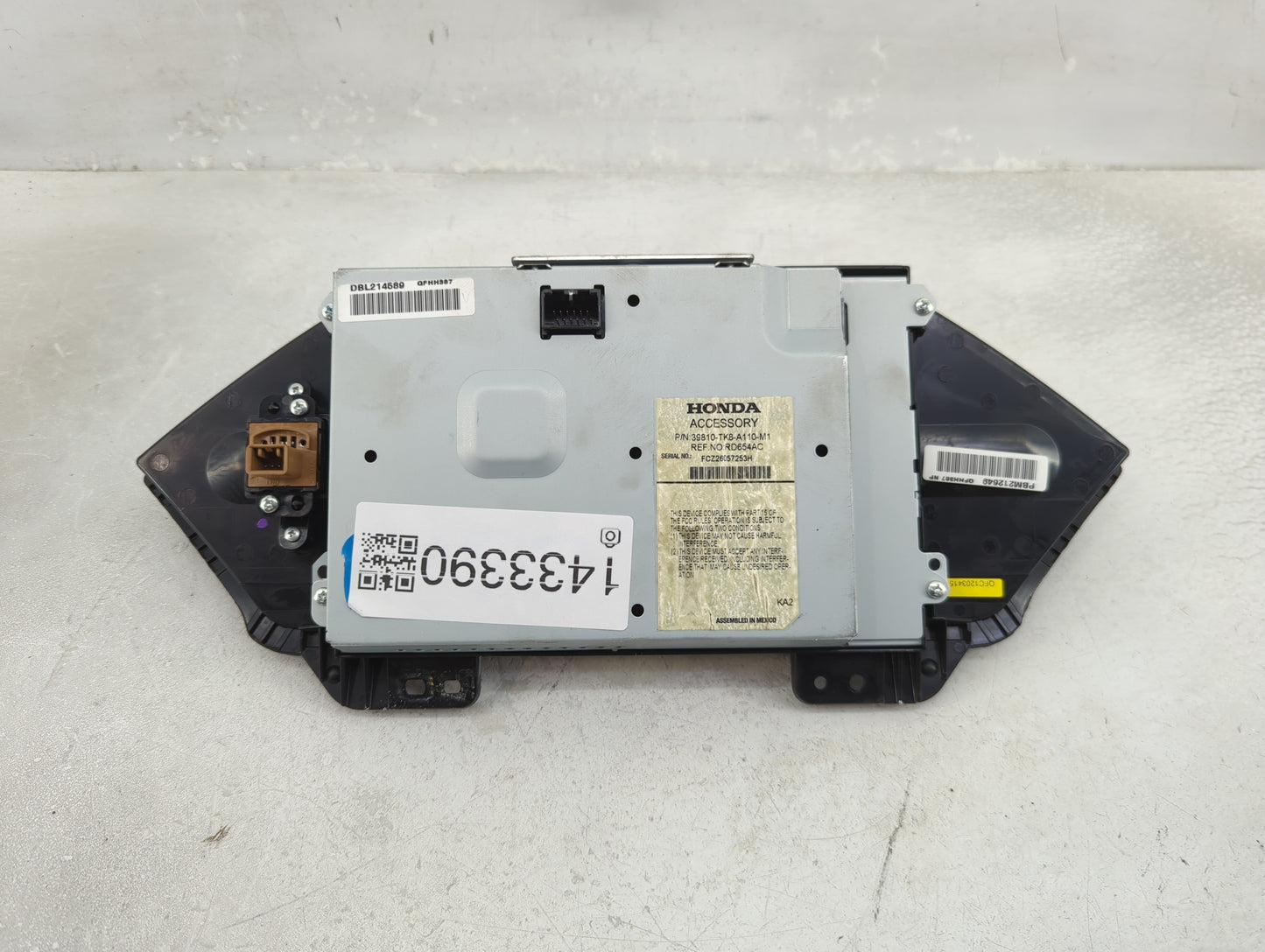 2014-2017 Honda Odyssey Information Display Screen - Oemusedautoparts1.com