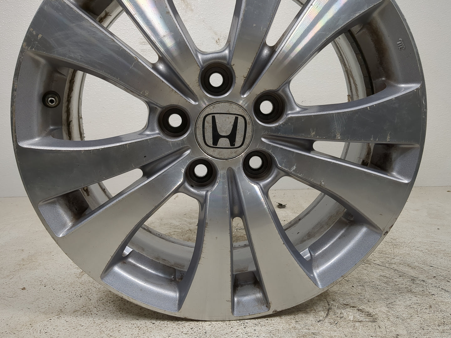 2011-2017 Honda Odyssey Oem Wheel Rim - Oemusedautoparts1.com